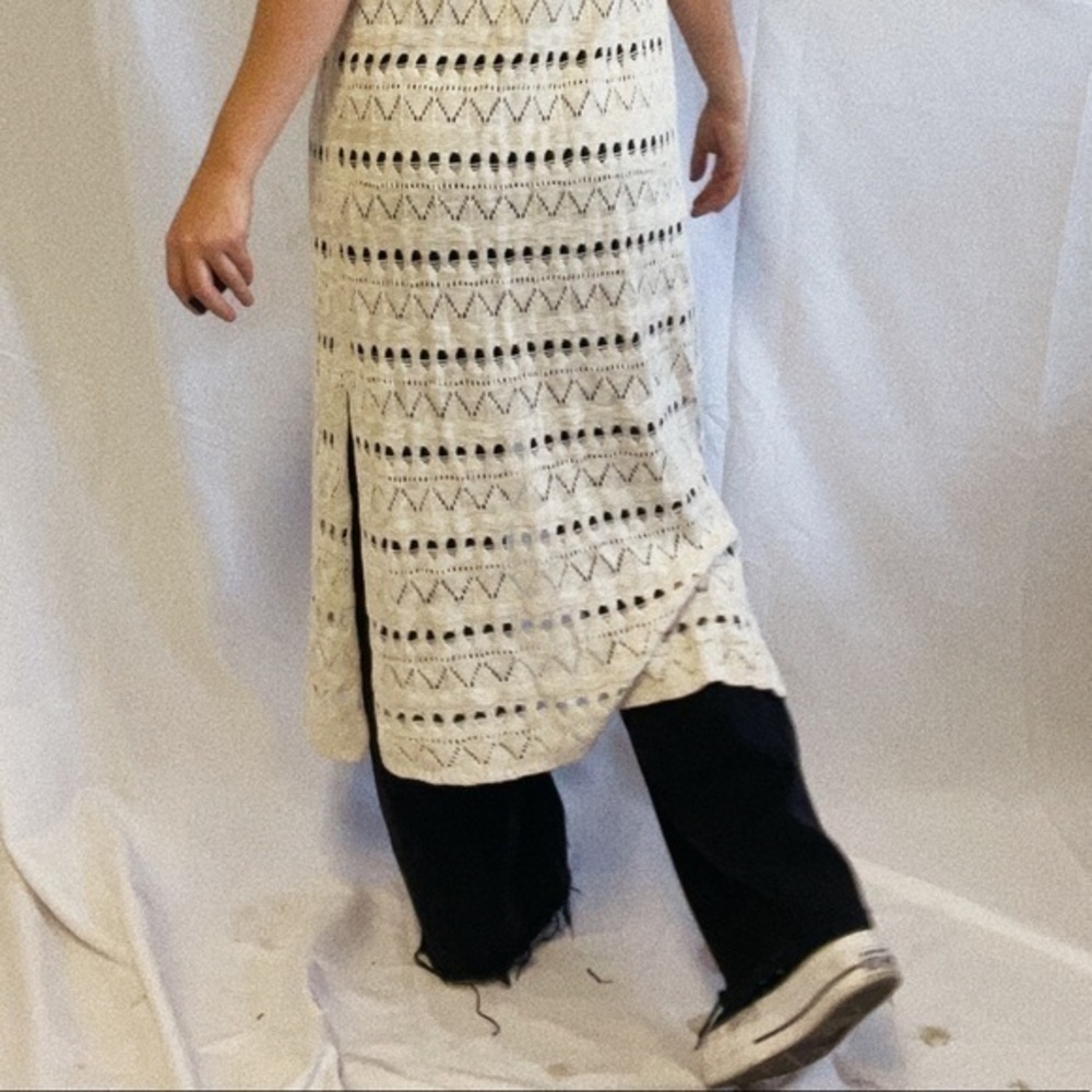 Cream color long vest - Picture 4 of 5